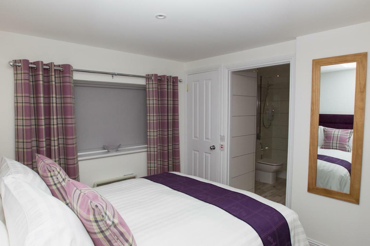Bed and Breakfast The Chimneys Perth Esterno foto