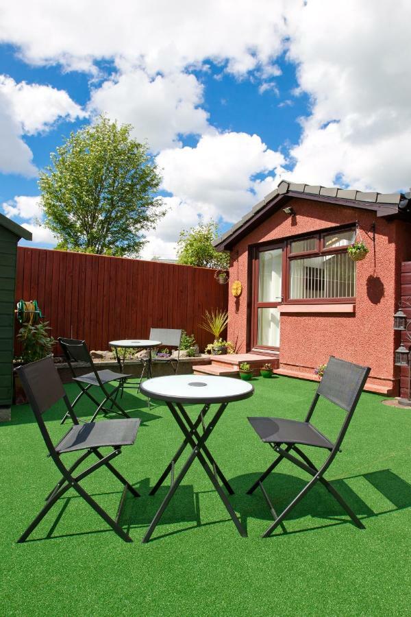 Bed and Breakfast The Chimneys Perth Esterno foto